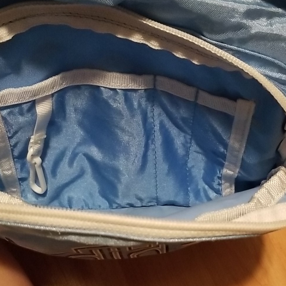 Small Adidas backpack - Picture 4 of 4